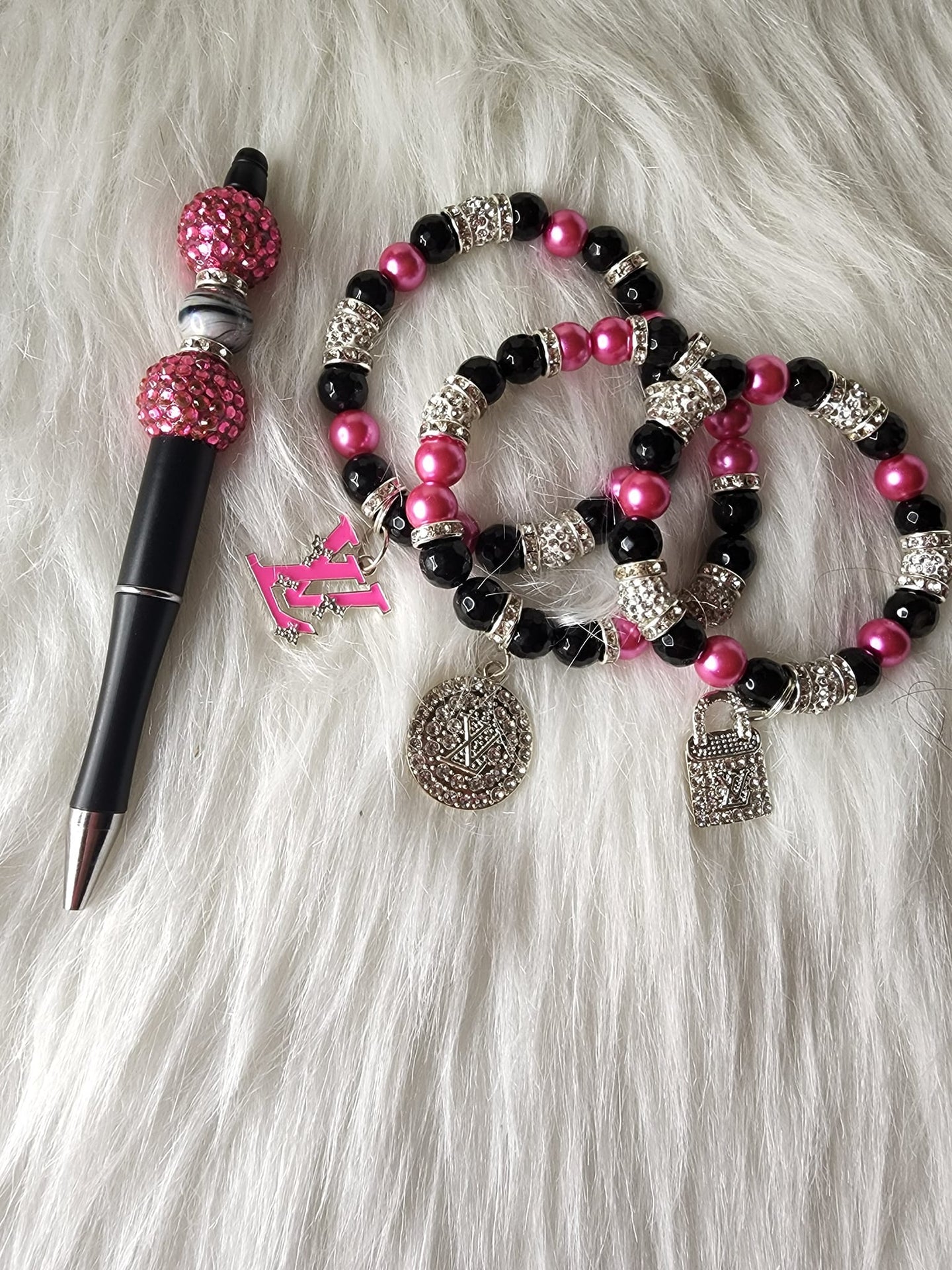 Black & Hot Pink Charm Bracelet and Pen Set